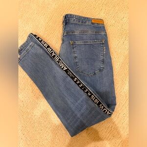 Scotch and Soda Petit Ami Slim Boyfriend